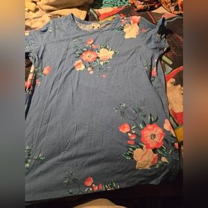 LuLaRoe Light Blue Tee with Teal and Coral Accents
